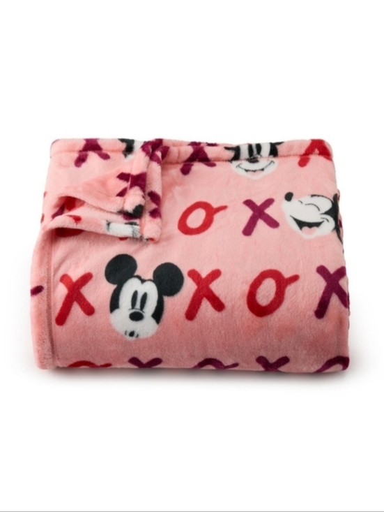Disney Other - Disney's Mickey & Friends  XOXO Oversized Soft Throw By Kohl's-5 ft. x 6 ft.